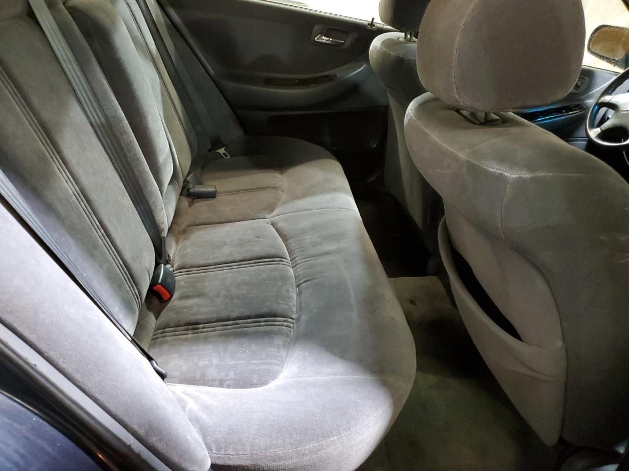2000 Honda Accord - Image 10