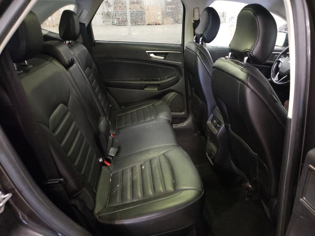 2015 Ford Edge - Image 11