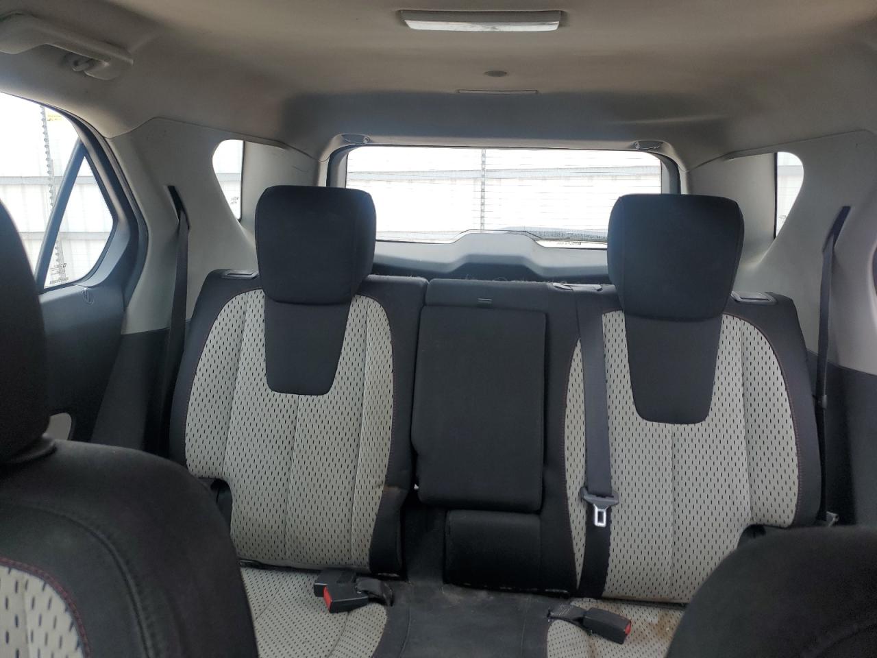 2010 Chevrolet Equinox - Image 10