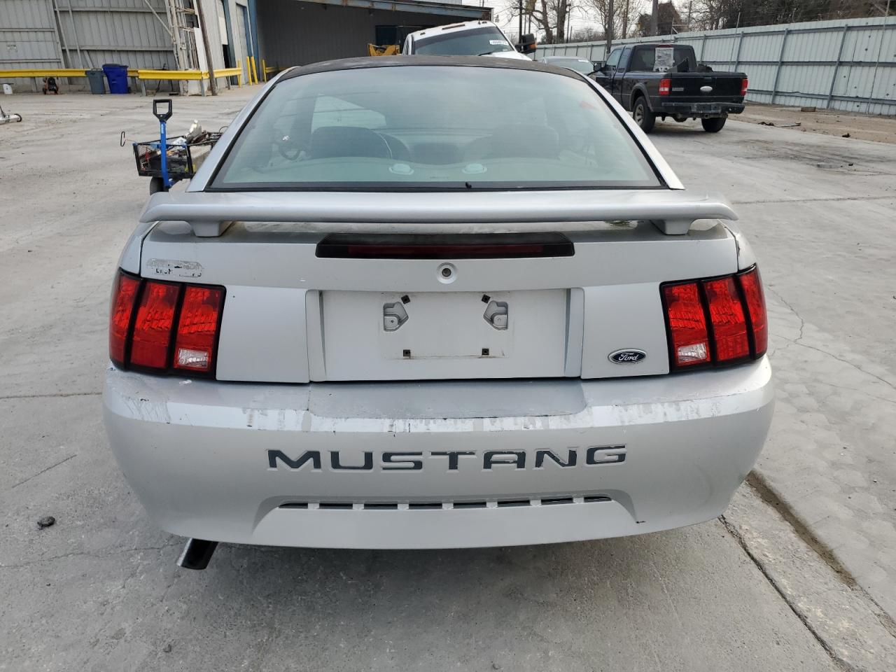 2002 Ford Mustang - Image 6