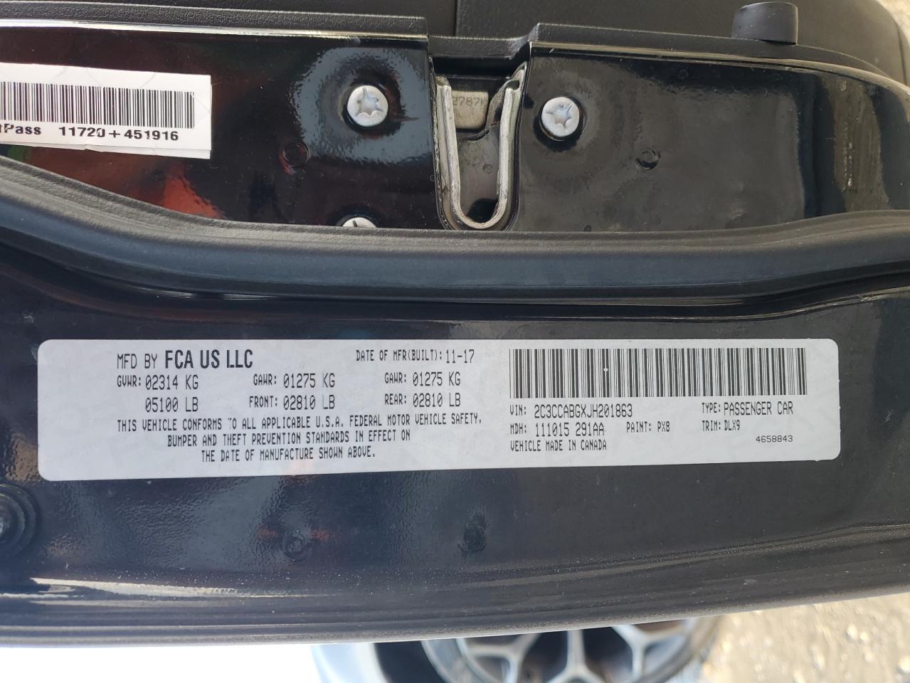 2018 Chrysler 300 - Image 13