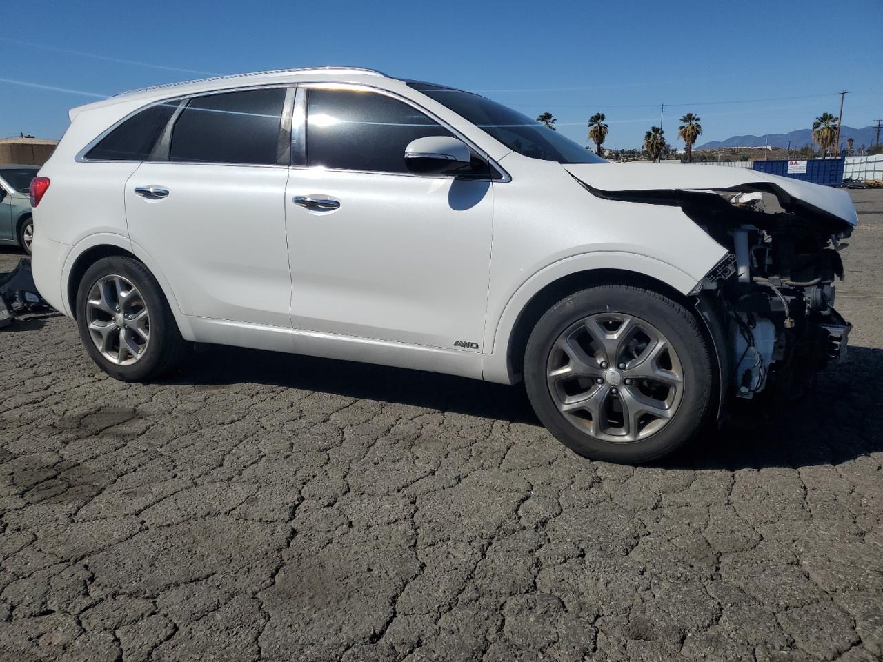 2016 Kia Sorento - Image 4