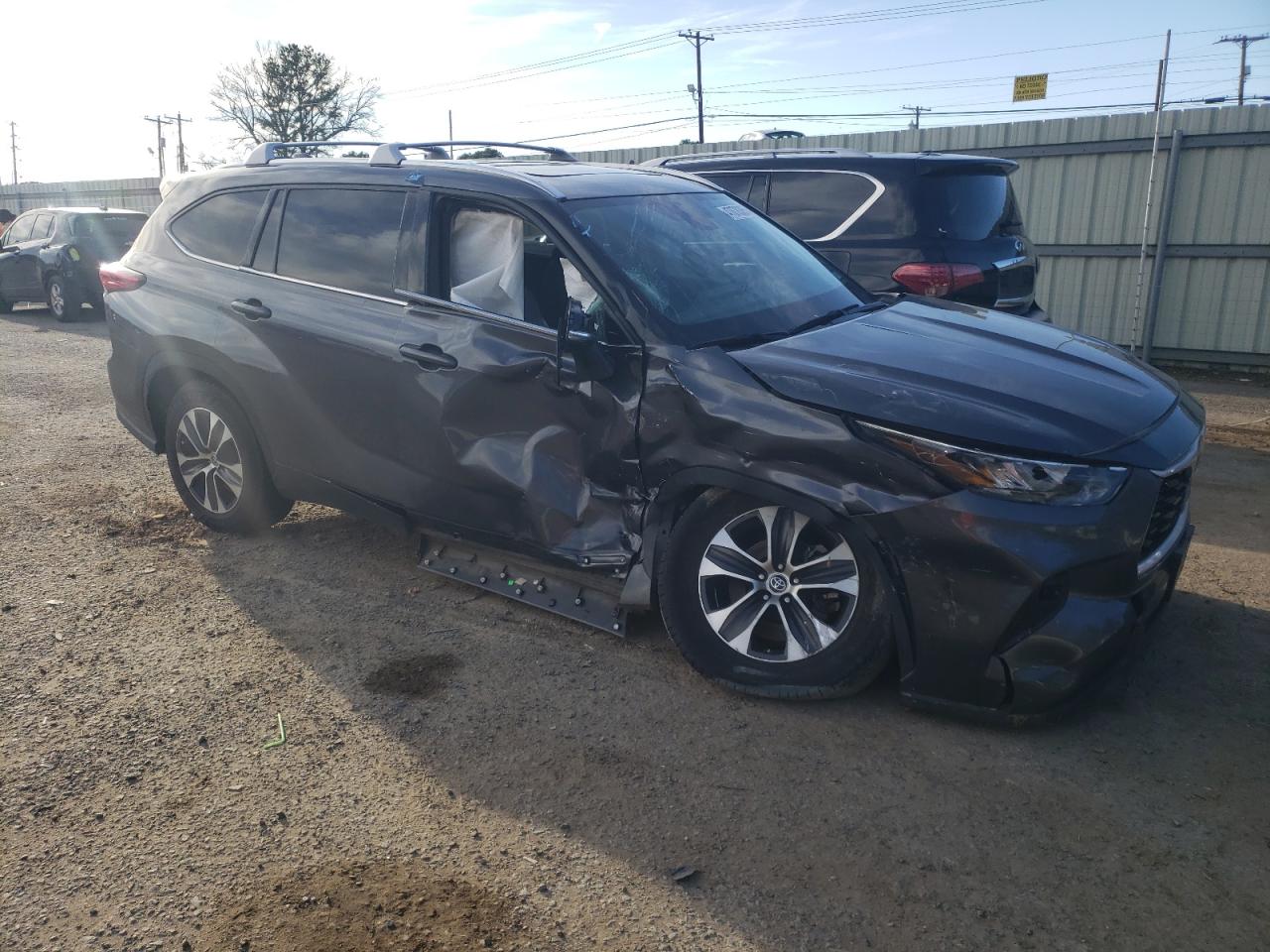 2020 Toyota Highlander - Image 4