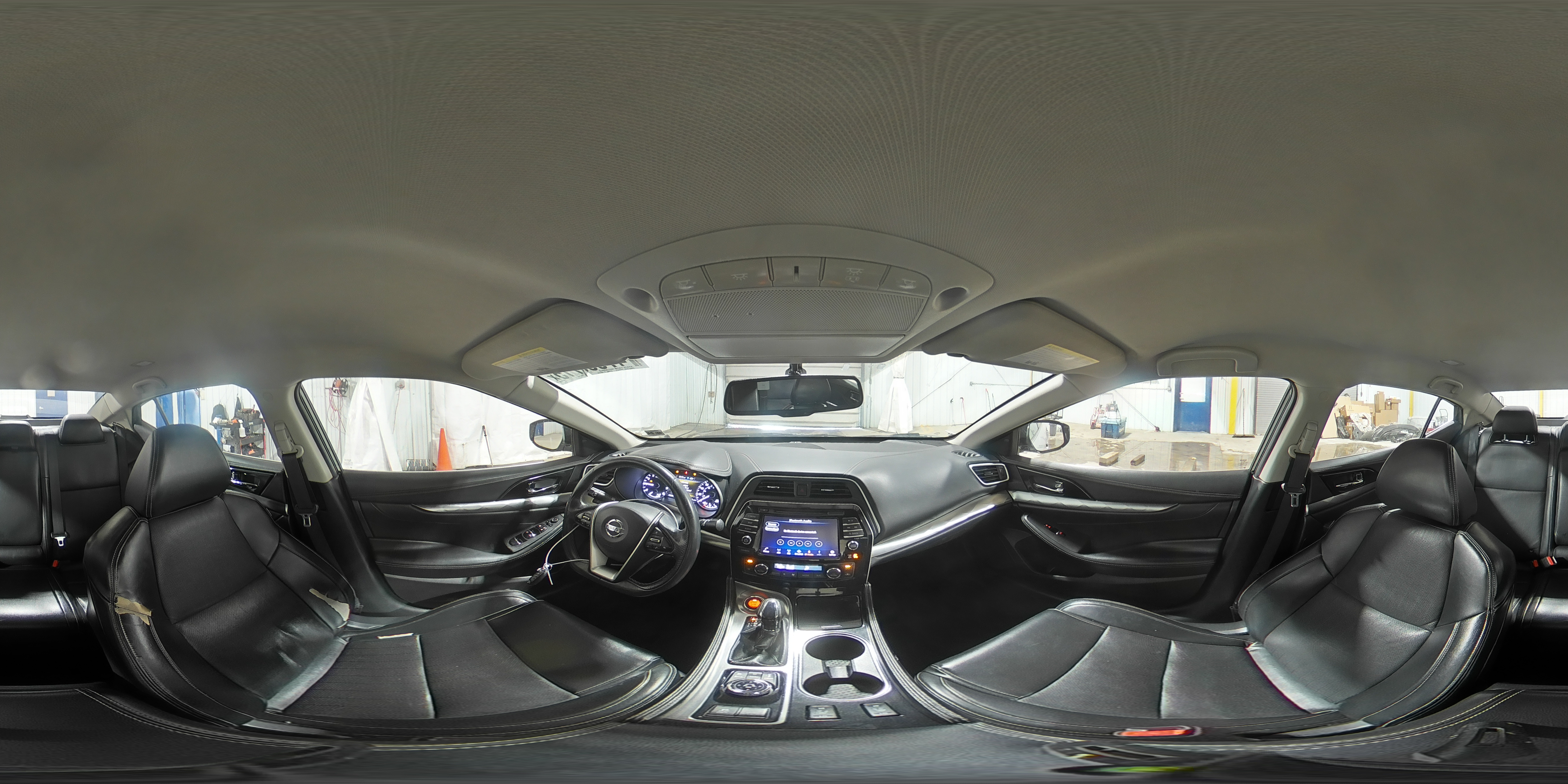 2019 Nissan Maxima - Image 15