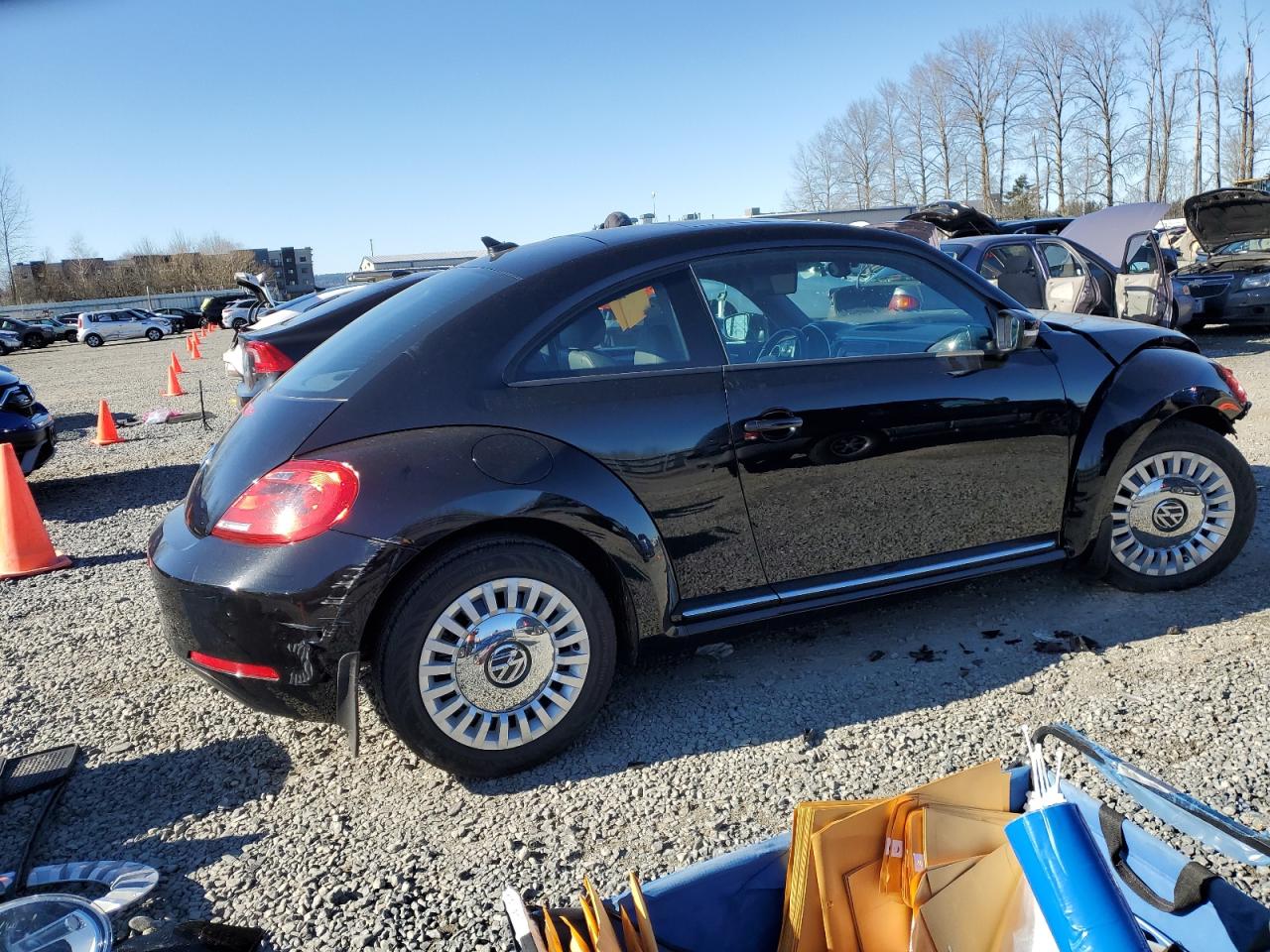 2013 Volkswagen Beetle - Image 3