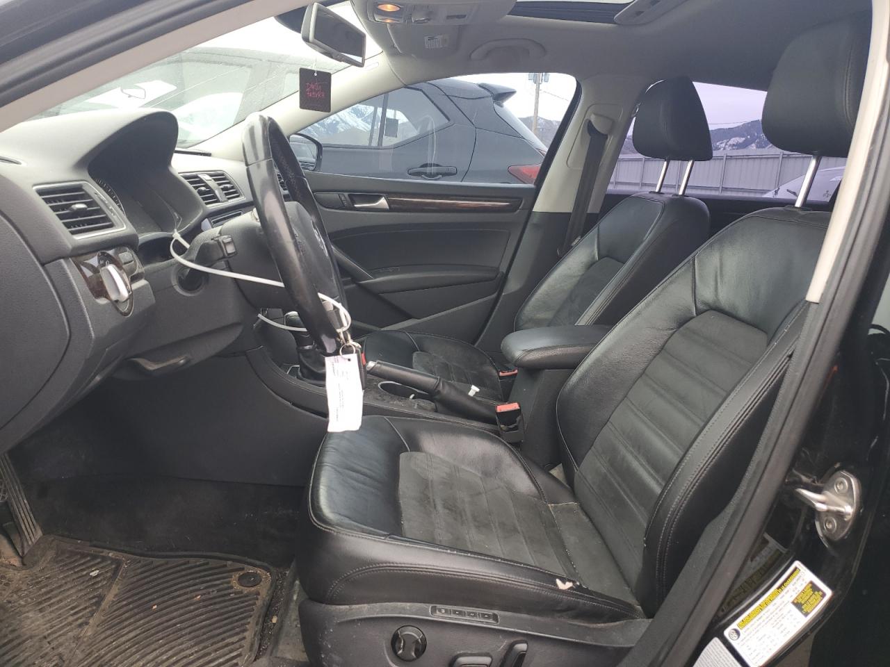 2015 Volkswagen Passat - Image 7