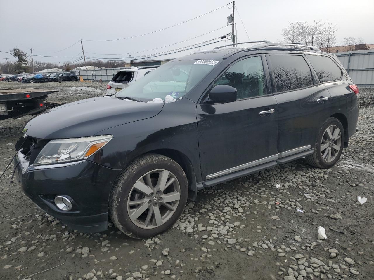 2015 Nissan Pathfinder - Image 1
