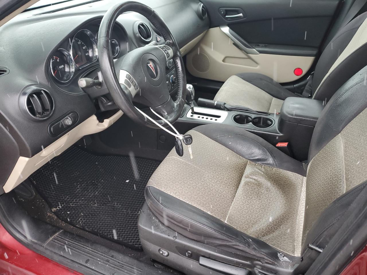 2010 Pontiac G6 - Image 7