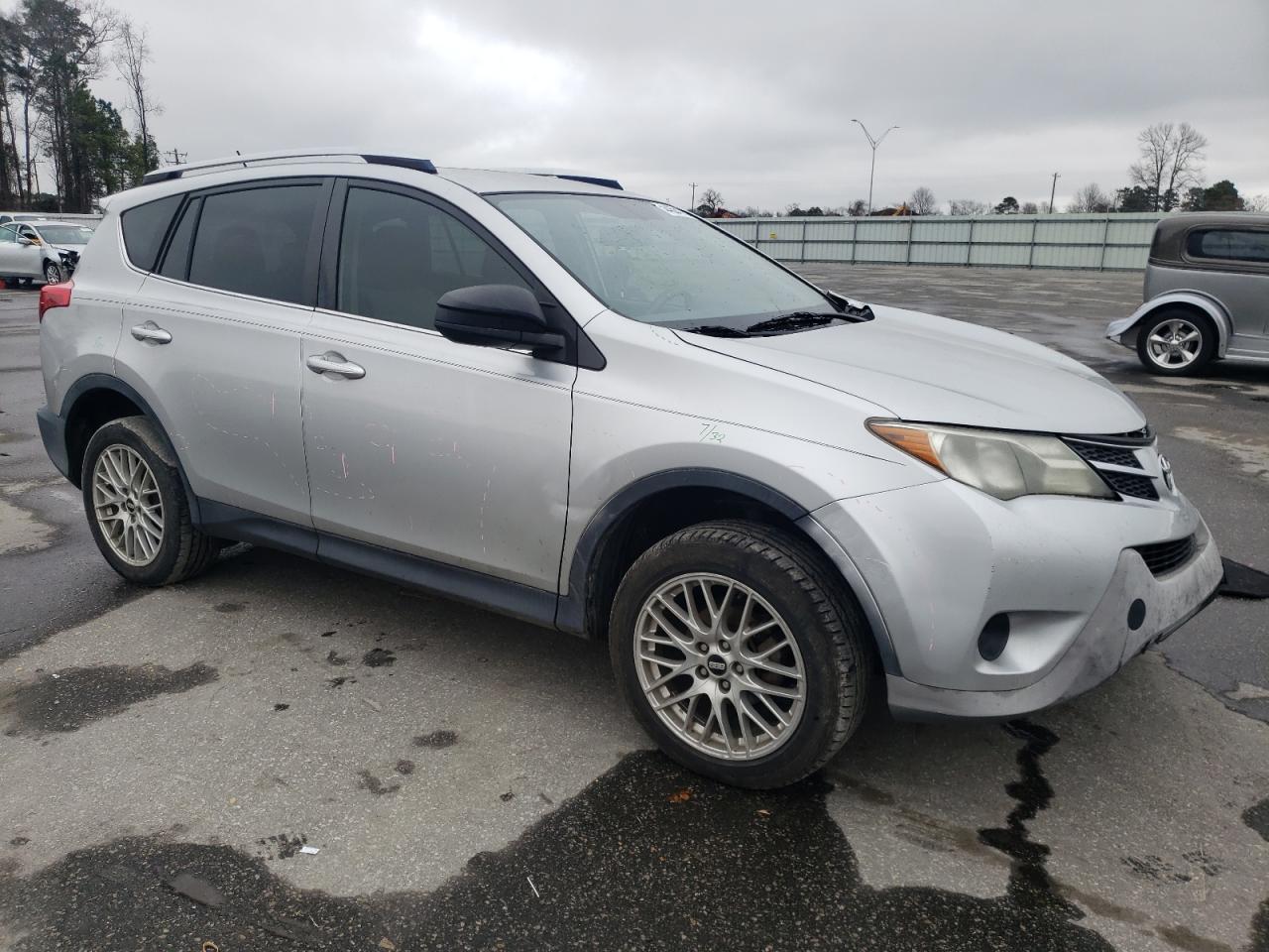 2015 Toyota RAV 4 - Image 4