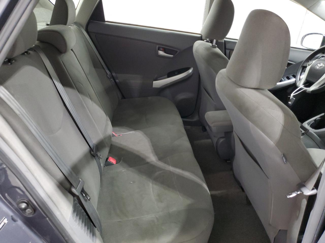2010 Toyota Prius - Image 10