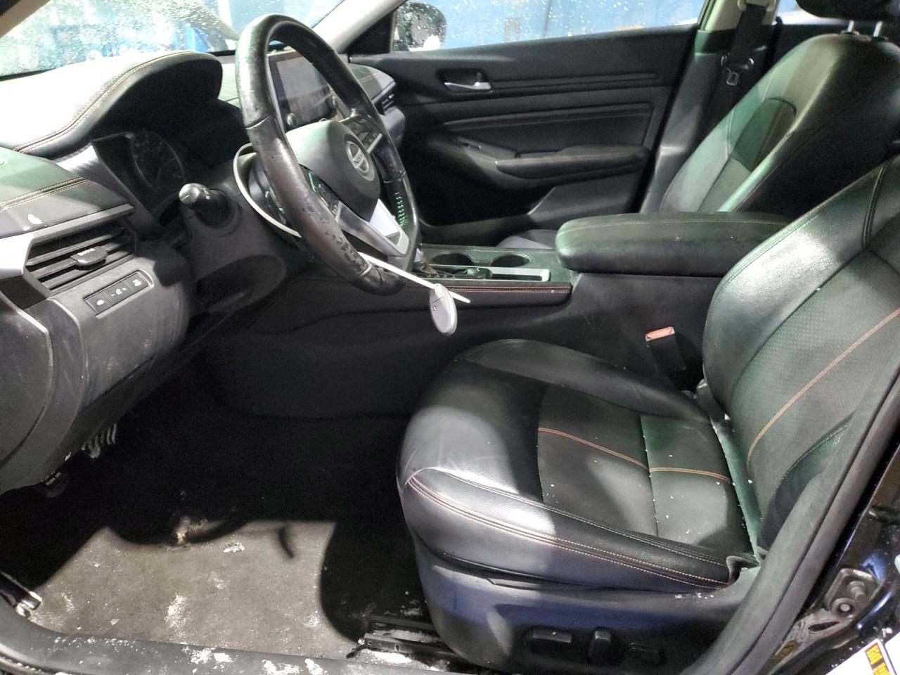2022 Nissan Altima - Image 7