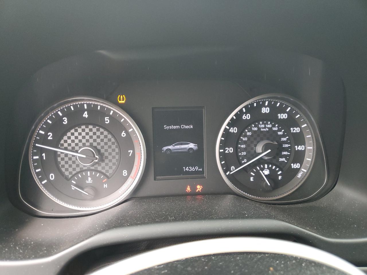 2020 Hyundai Elantra - Image 9