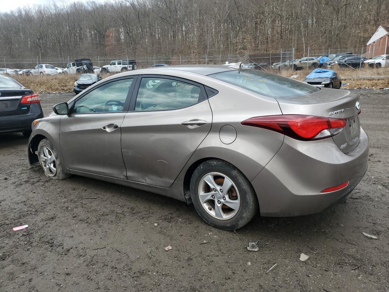 2014 Hyundai Elantra - Image 2