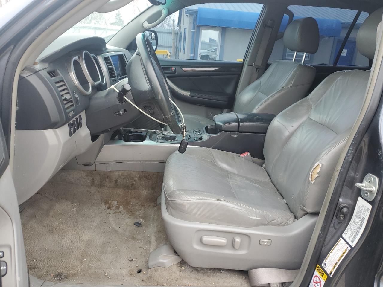 2004 Toyota 4Runner - Image 7