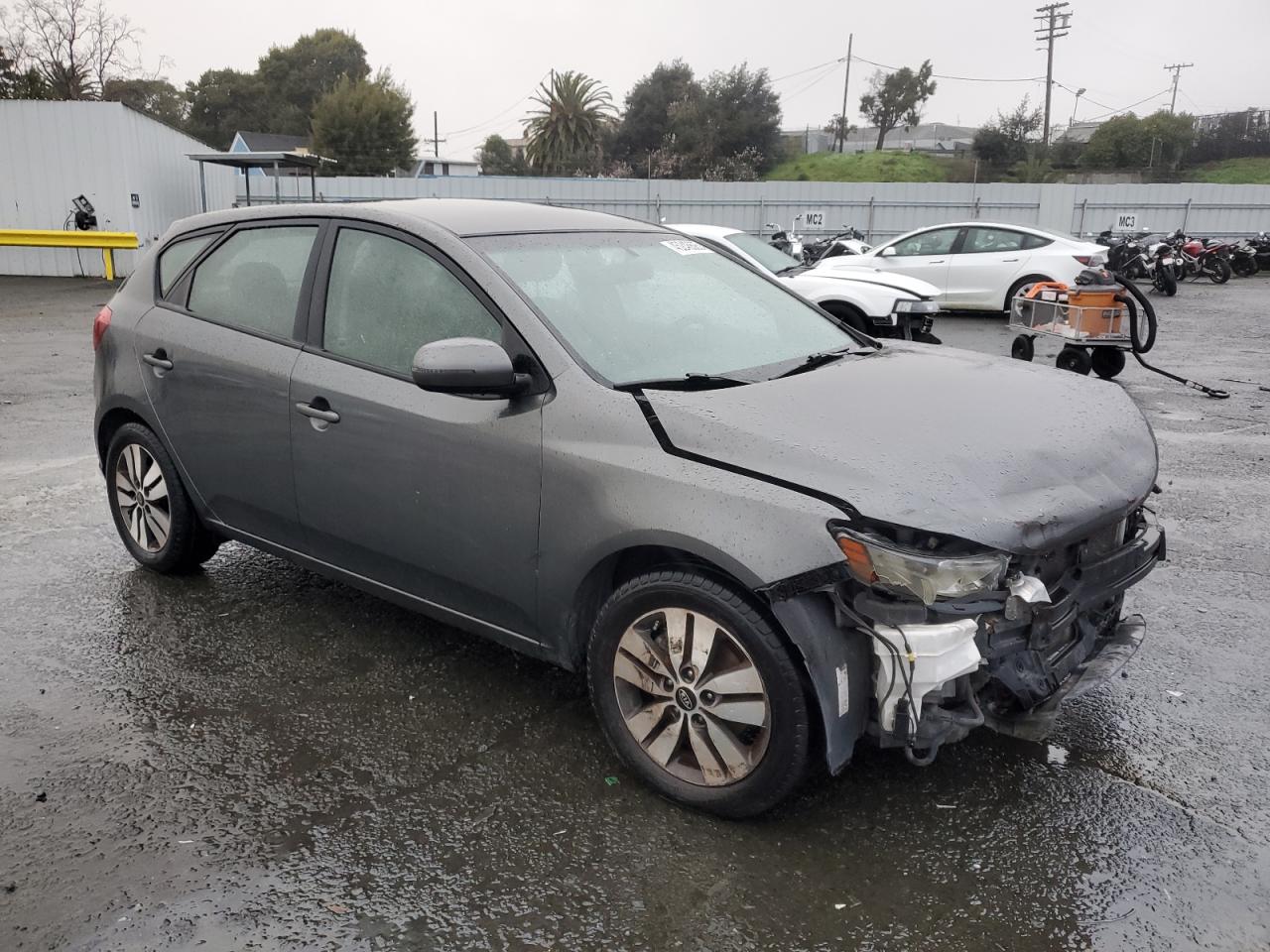 2013 Kia Forte - Image 4