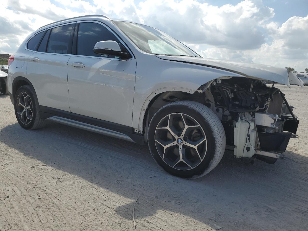 2019 BMW X1 - Image 4