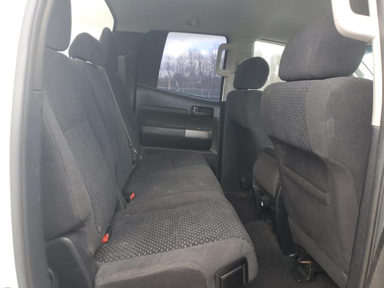 2013 Toyota Tundra - Image 11