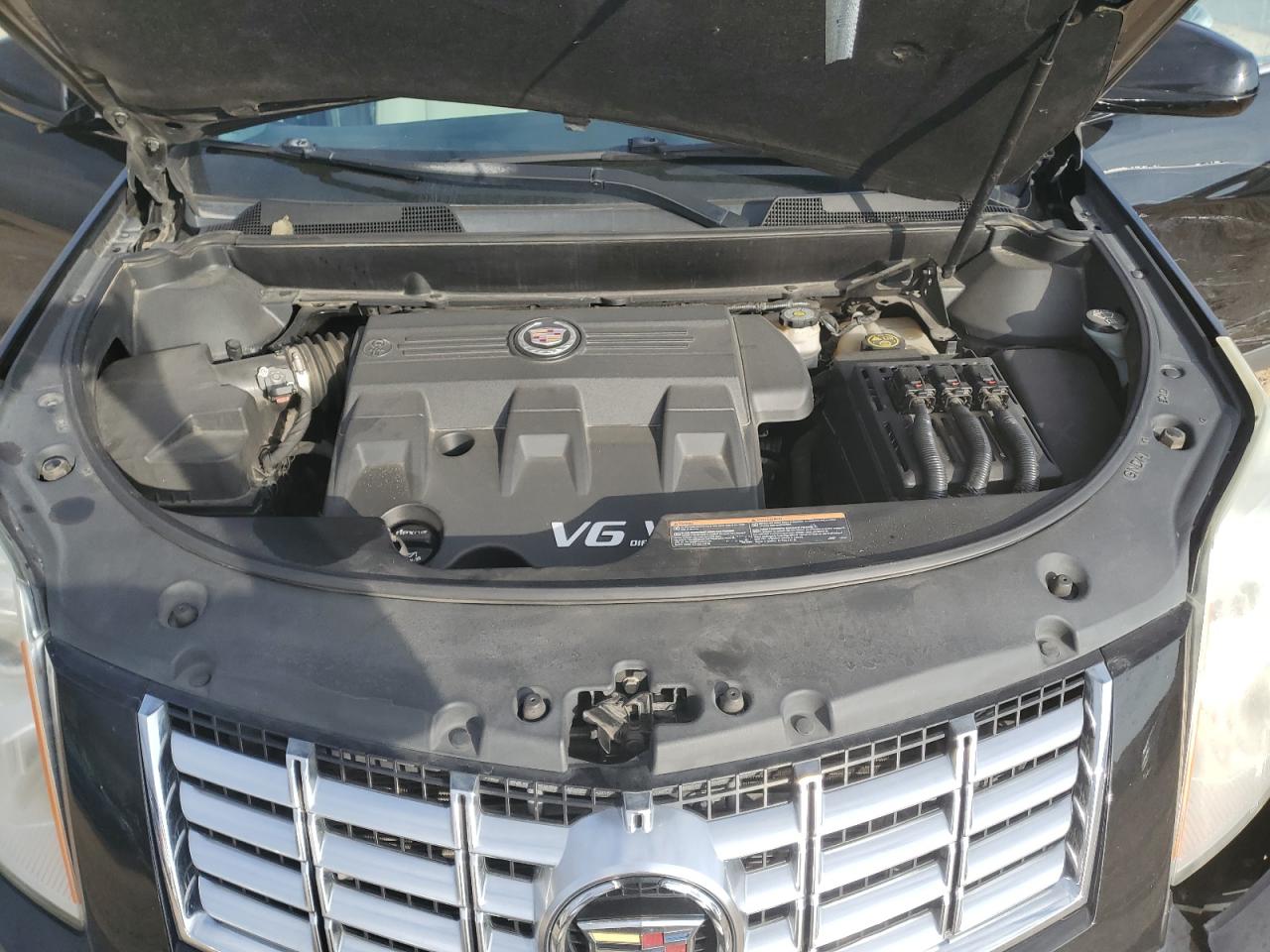 2016 Cadillac SRX - Image 12