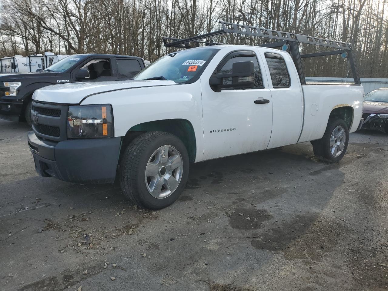 2009 Chevrolet Silverado - Image 1