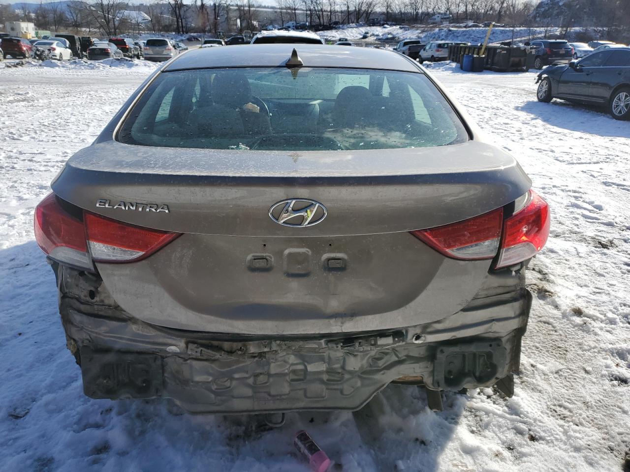 2013 Hyundai Elantra - Image 6
