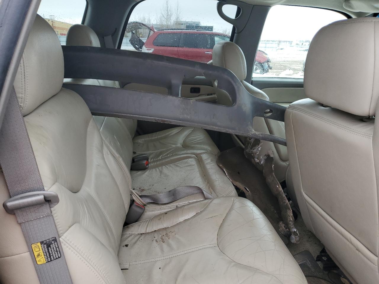 2002 GMC Yukon - Image 11