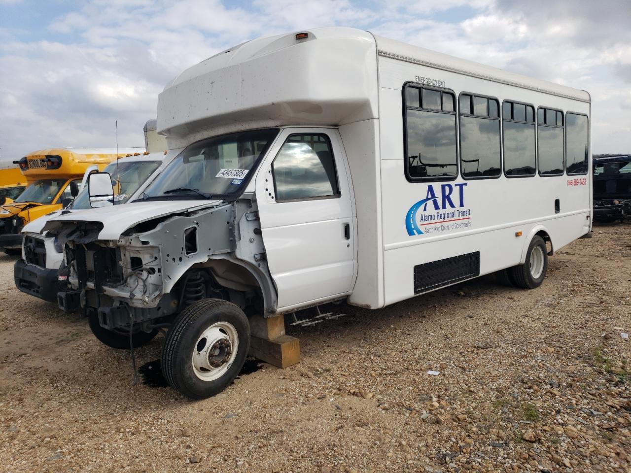 2021 Ford Econoline E450 Super Duty Cutaway Van for Sale in San Antonio, TX - All Over