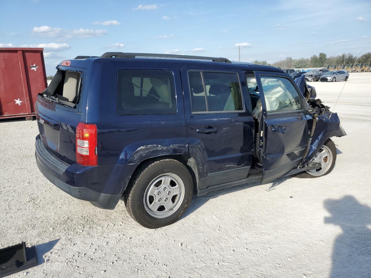 2013 Jeep Liberty (Patriot) - Image 3