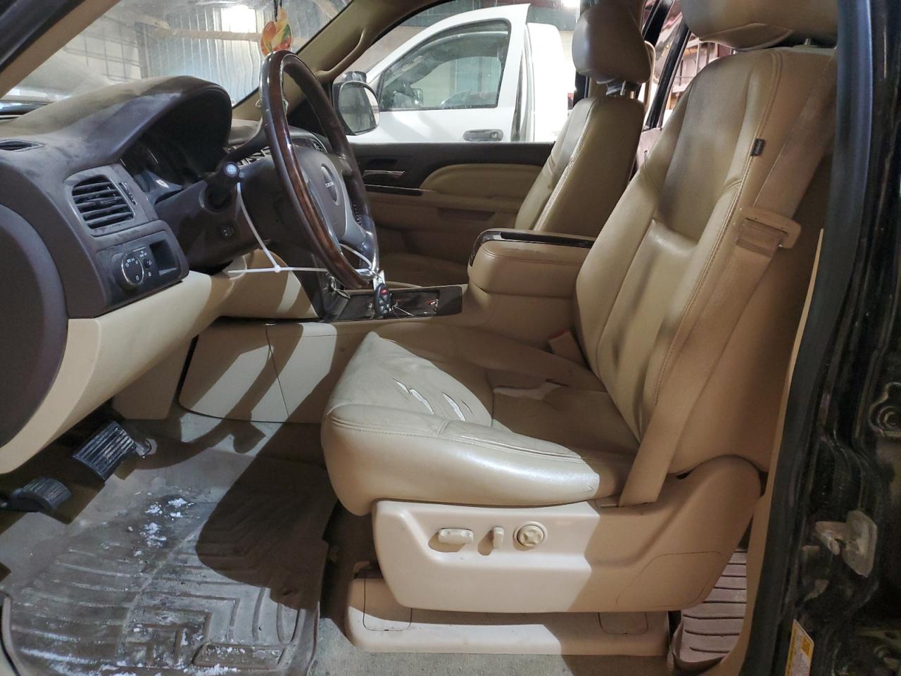 2013 GMC Yukon - Image 7