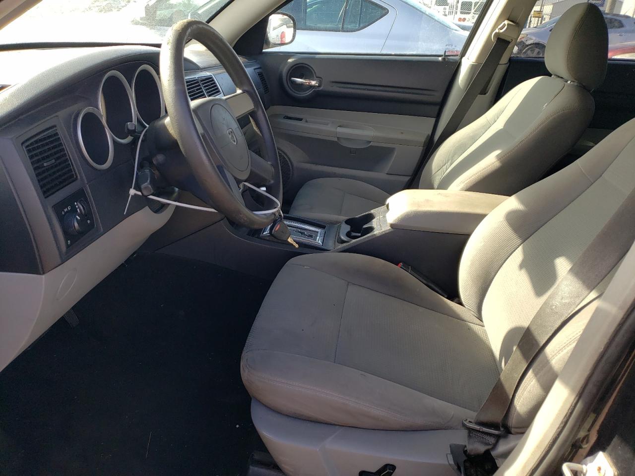 2007 Dodge Magnum - Image 7