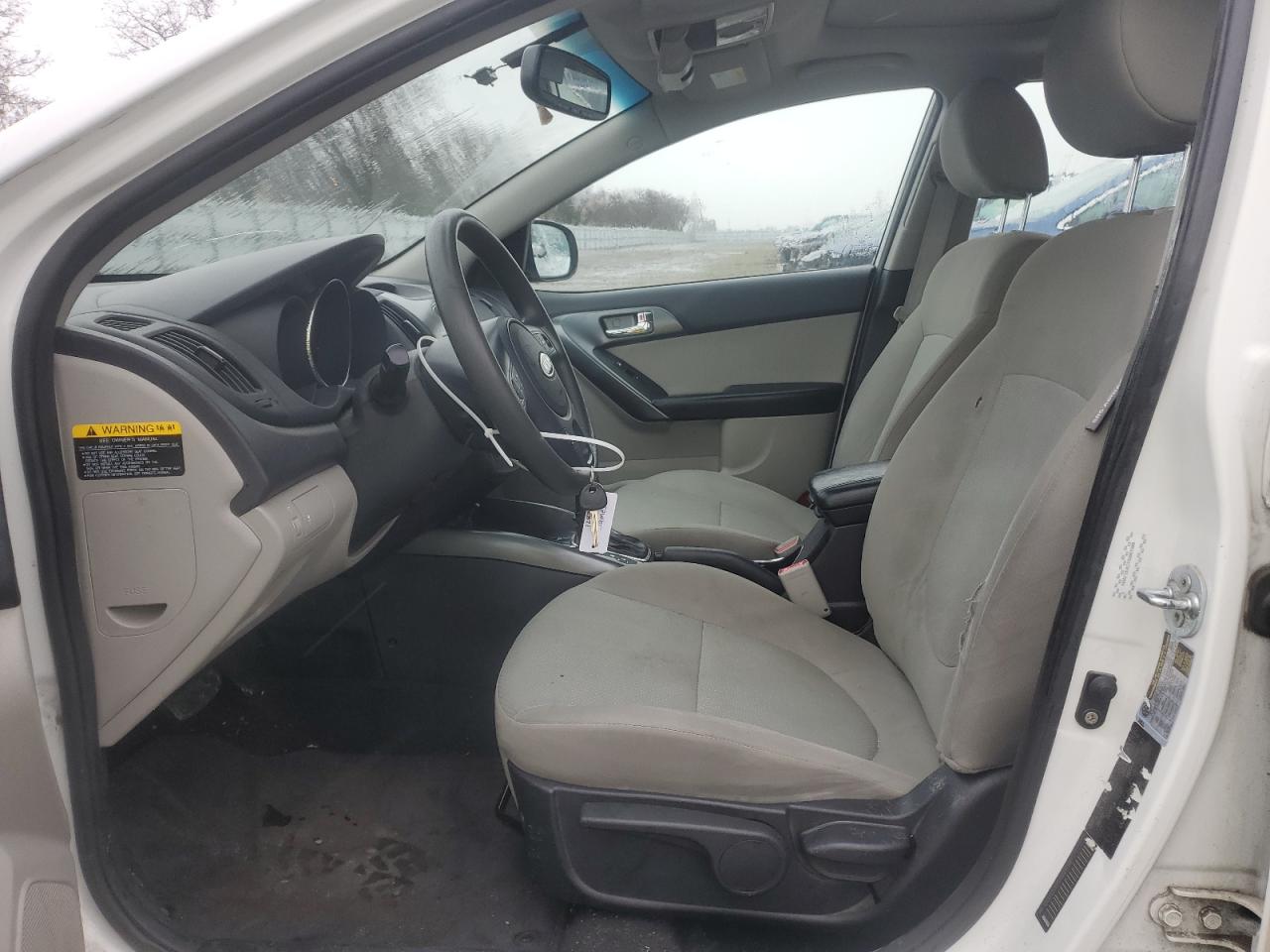 2013 Kia Forte - Image 7