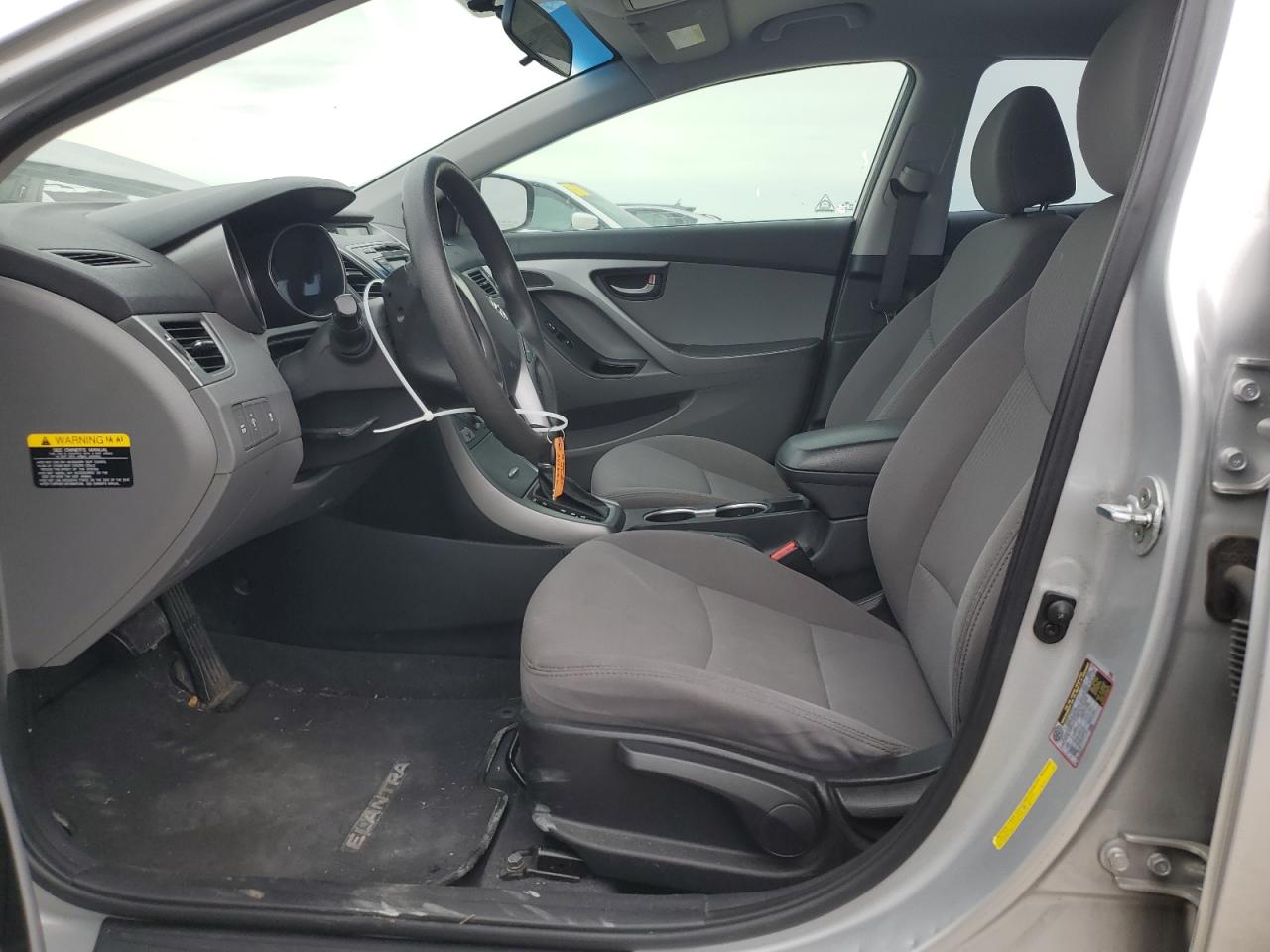 2016 Hyundai Elantra - Image 7