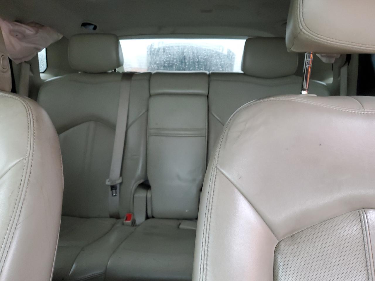 2015 Cadillac SRX - Image 10