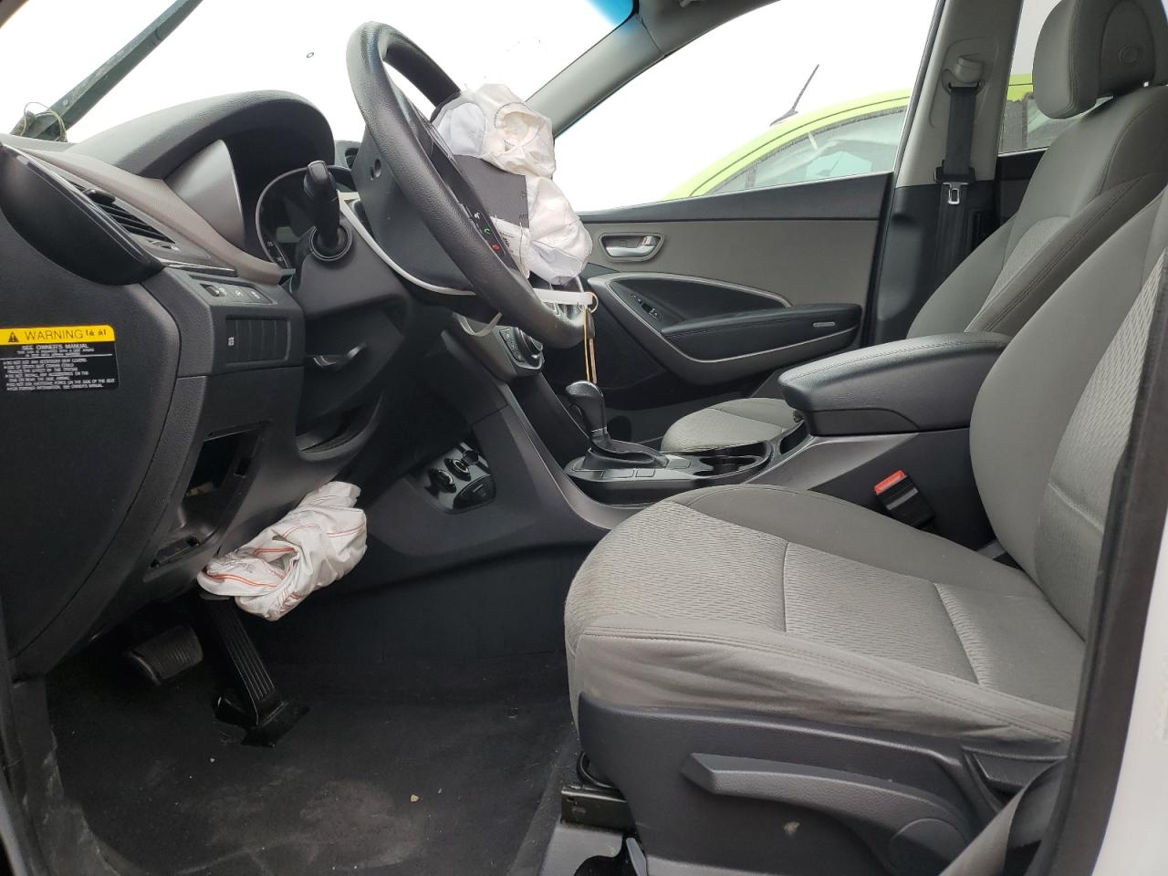 2016 Hyundai Santa Fe - Image 7