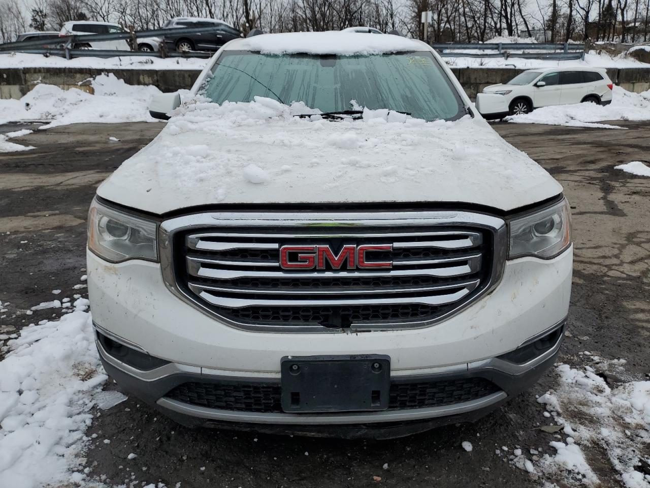 2018 GMC Acadia - Image 5