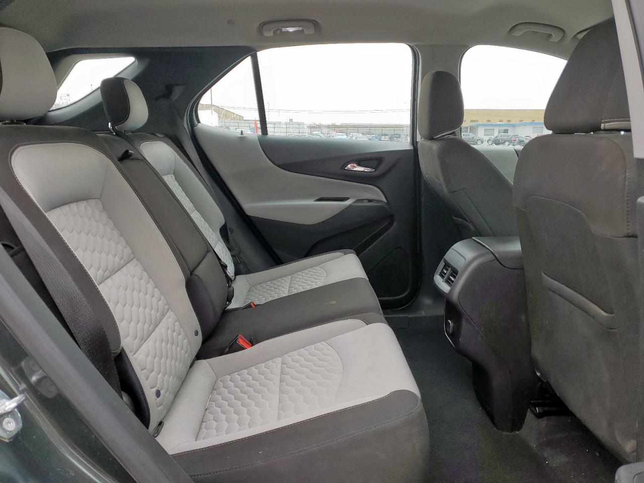 2GNAXHEV5J6114921 CHEVROLET EQUINOX 2018