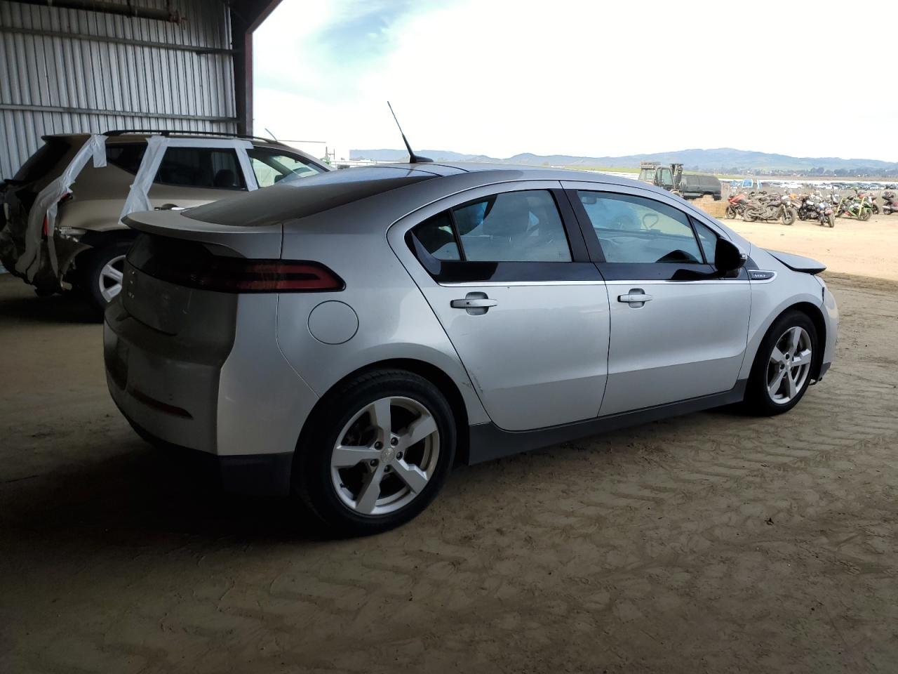2013 Chevrolet Volt - Image 3