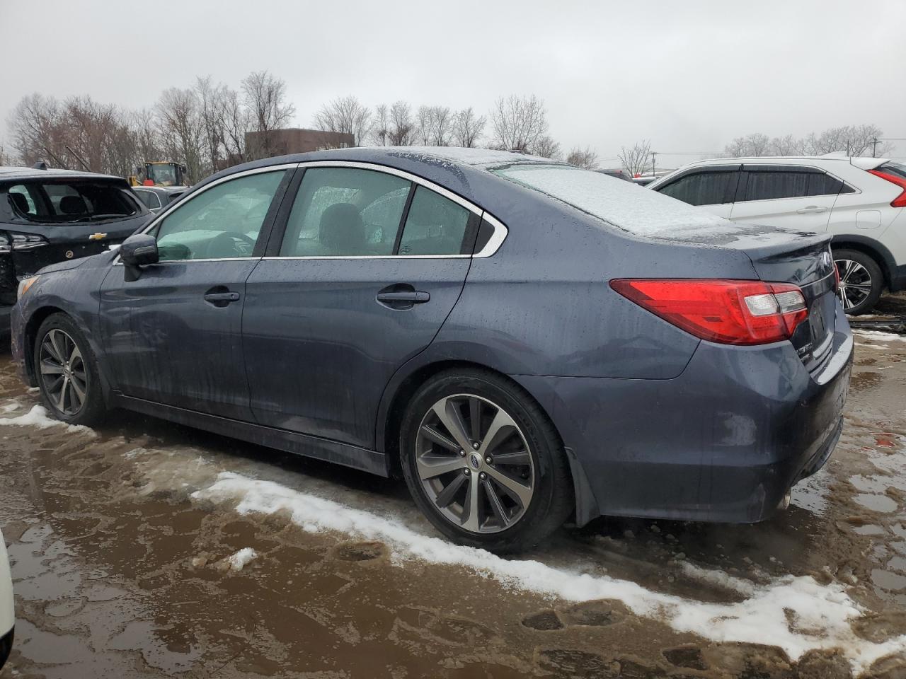 2015 Subaru Legacy - Image 2