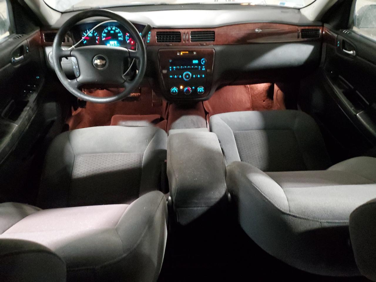 2008 Chevrolet Impala - Image 8