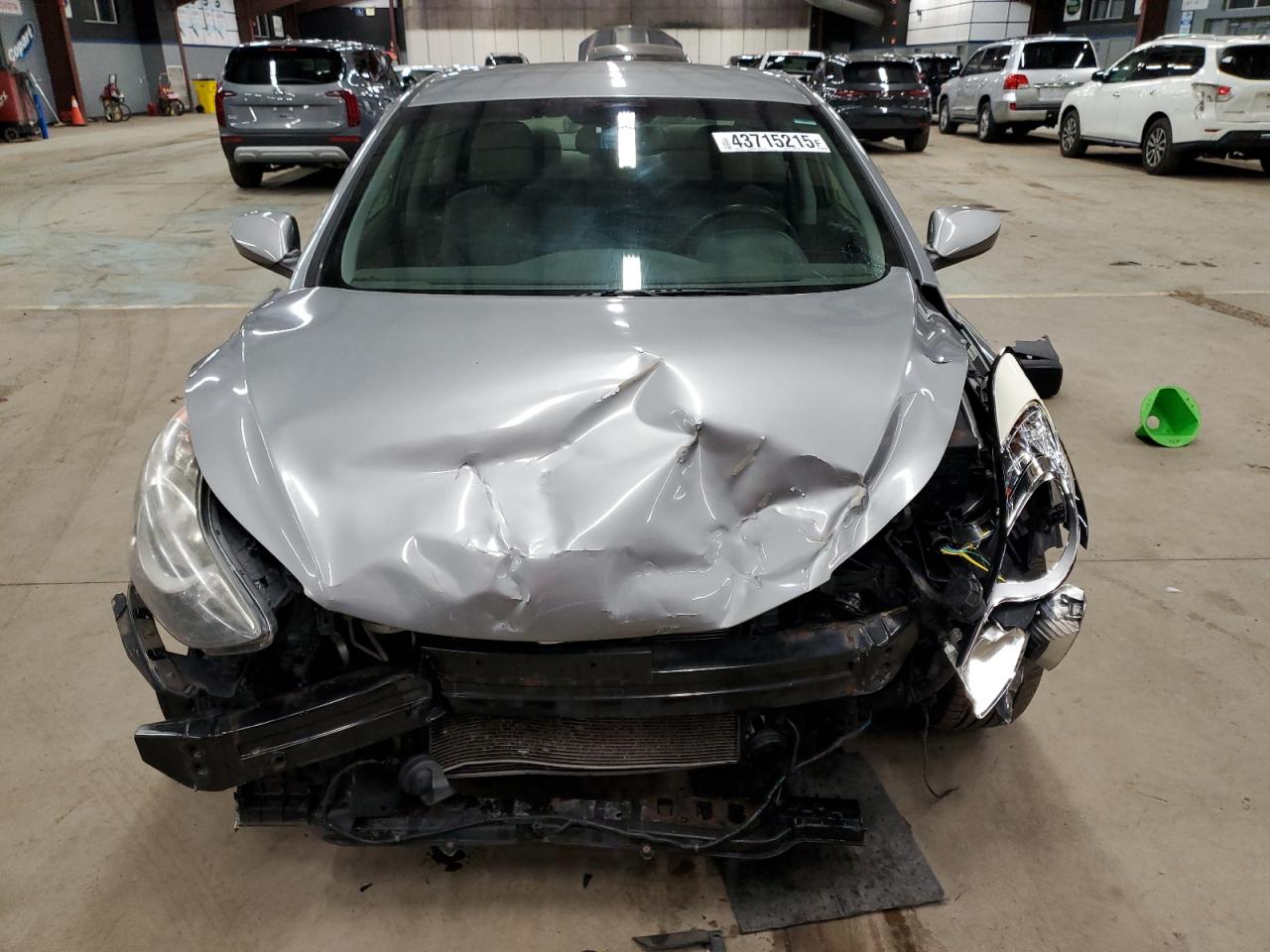 2012 Hyundai Elantra - Image 5