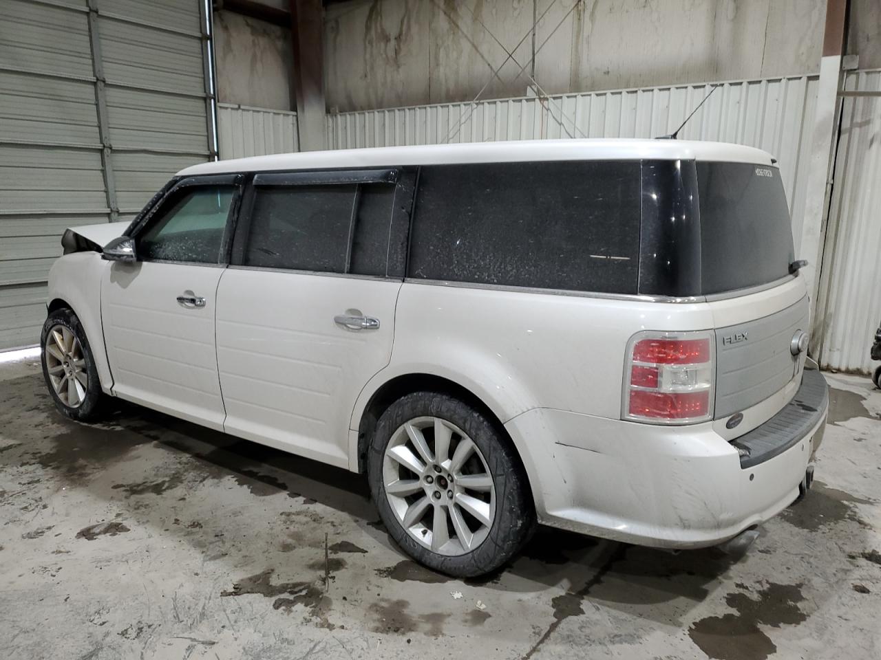 2011 Ford Flex - Image 2