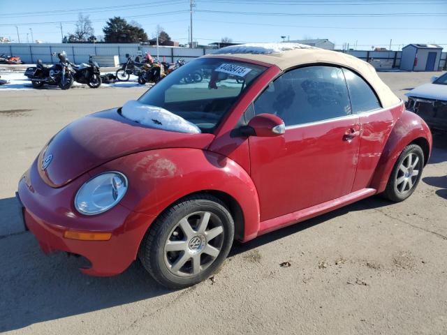 2010 Volkswagen New Beetle 