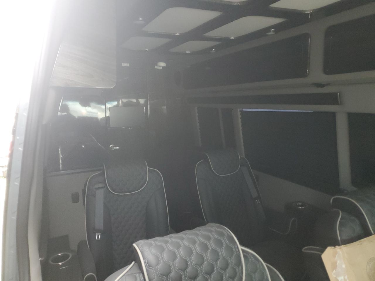 2024 Mercedes-Benz Sprinter - Image 11