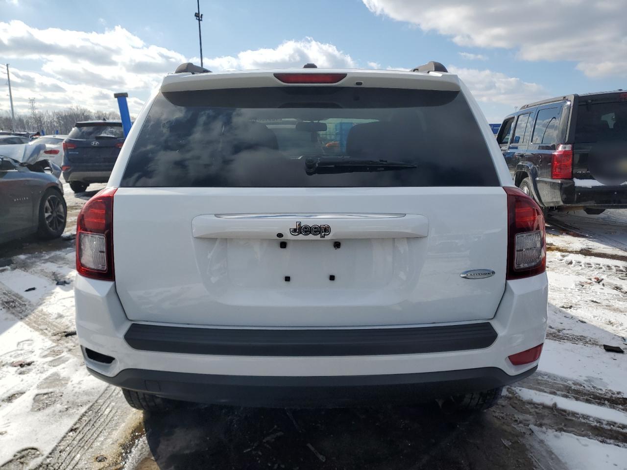 2017 Jeep Compass - Image 6