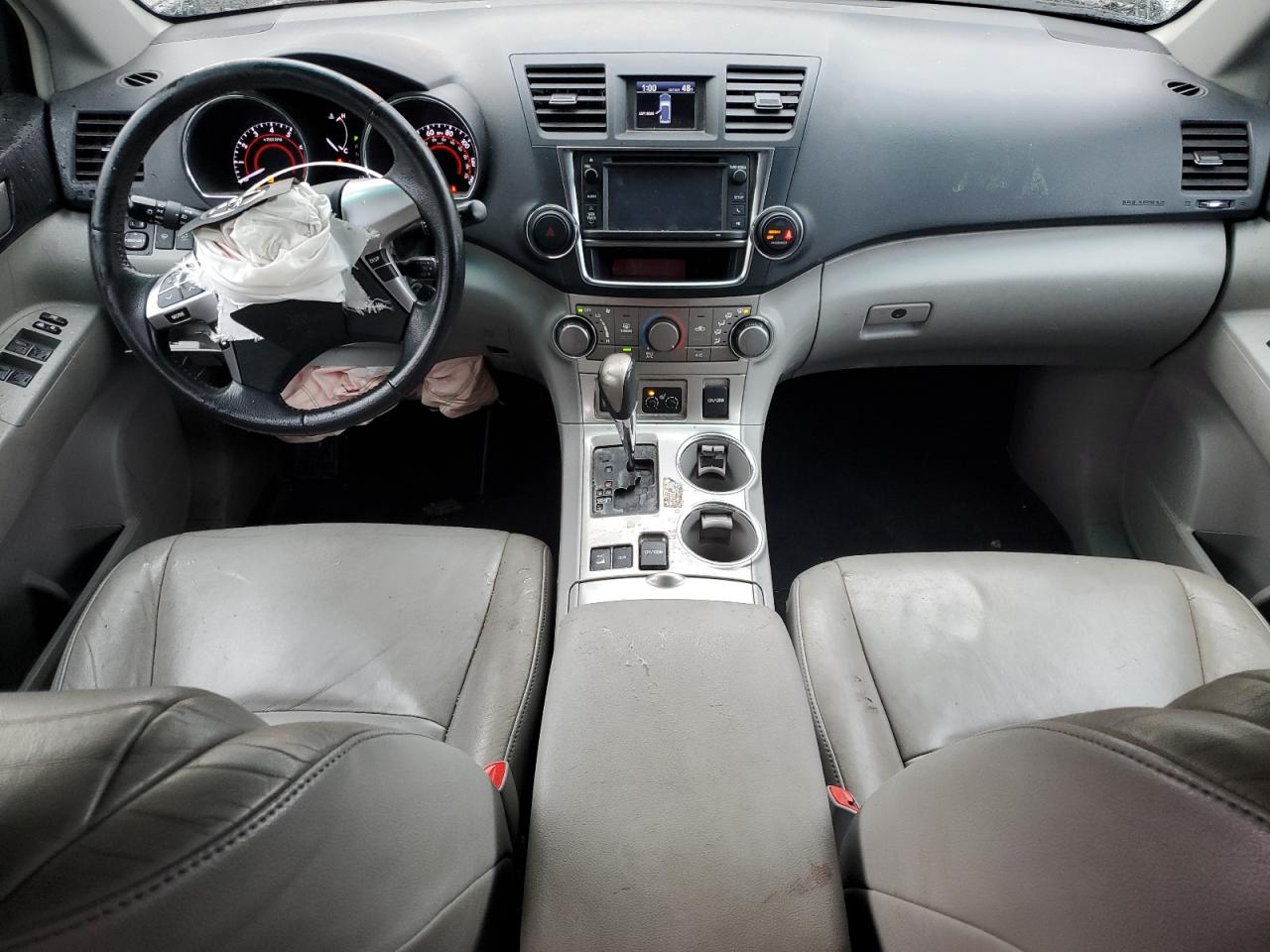 2013 Toyota Highlander - Image 8