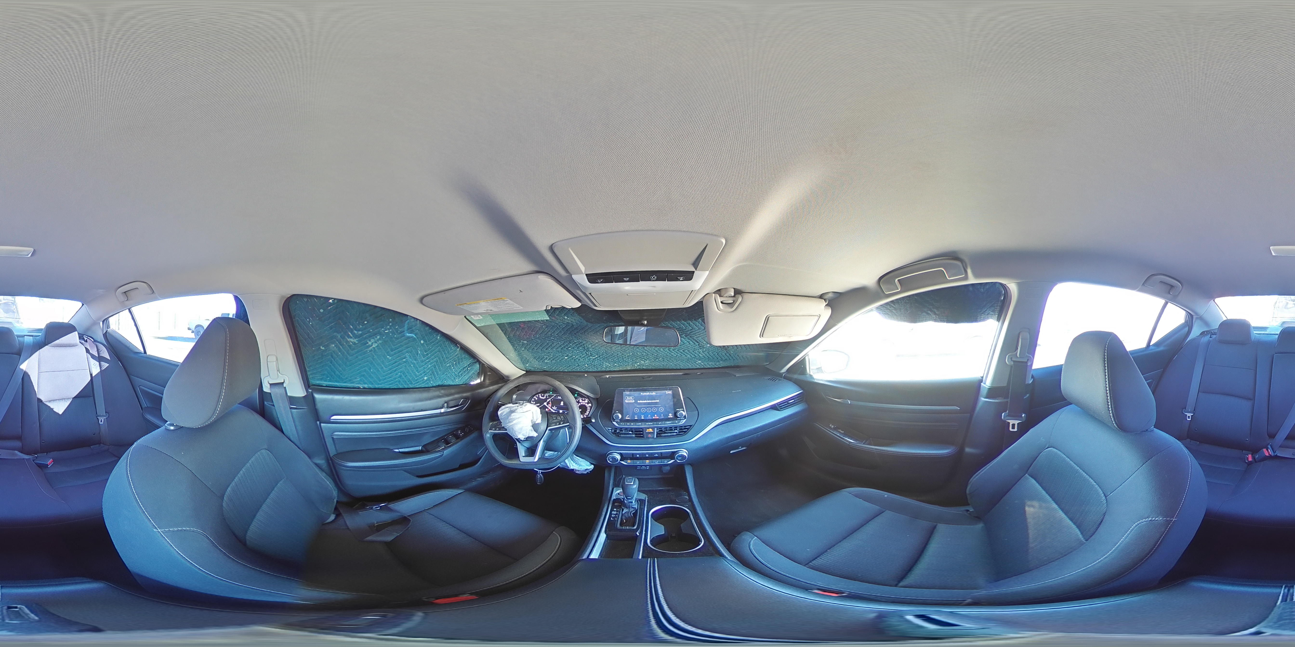 2021 Nissan Altima - Image 13