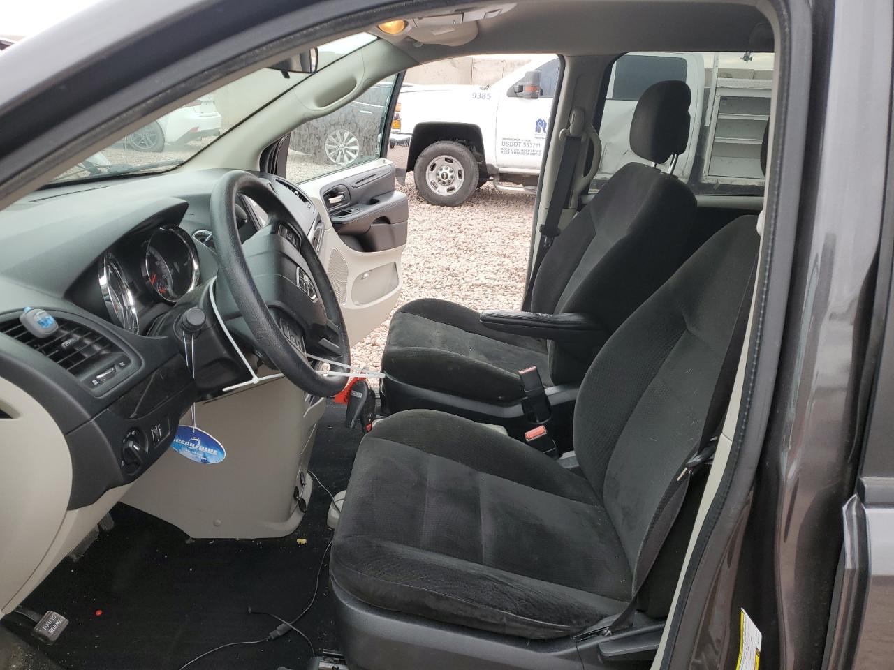 2016 Dodge Caravan - Image 7