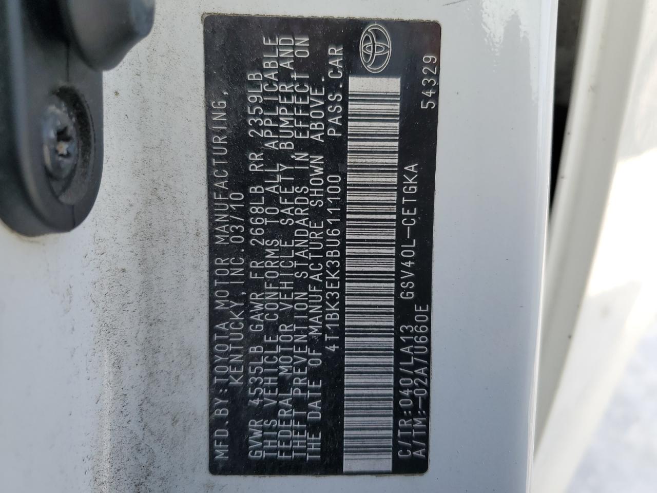 2011 Toyota Camry - Image 12