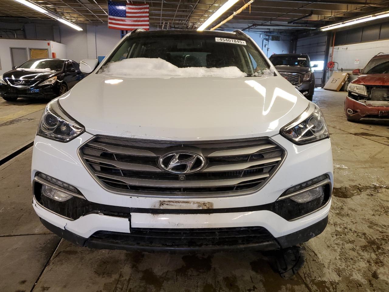 2017 Hyundai Santa Fe - Image 5