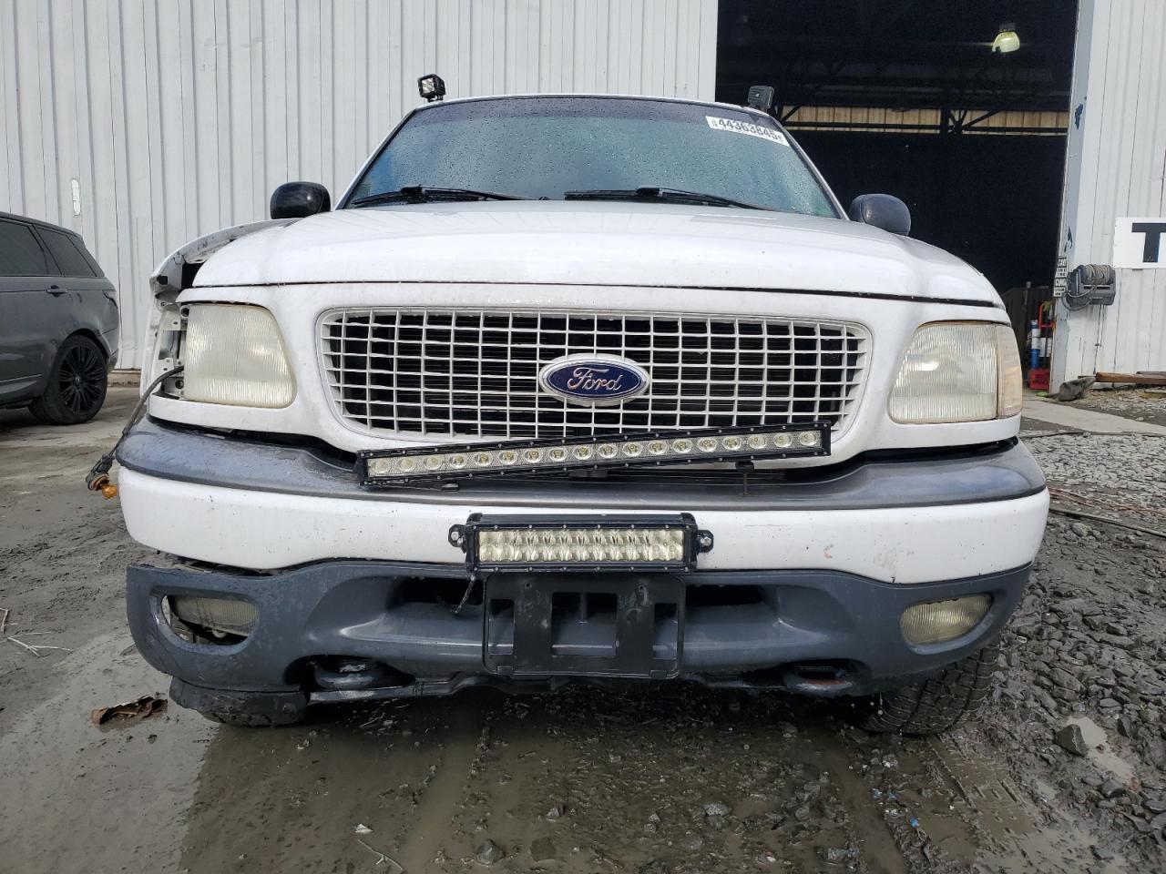 2000 Ford Expedition - Image 5