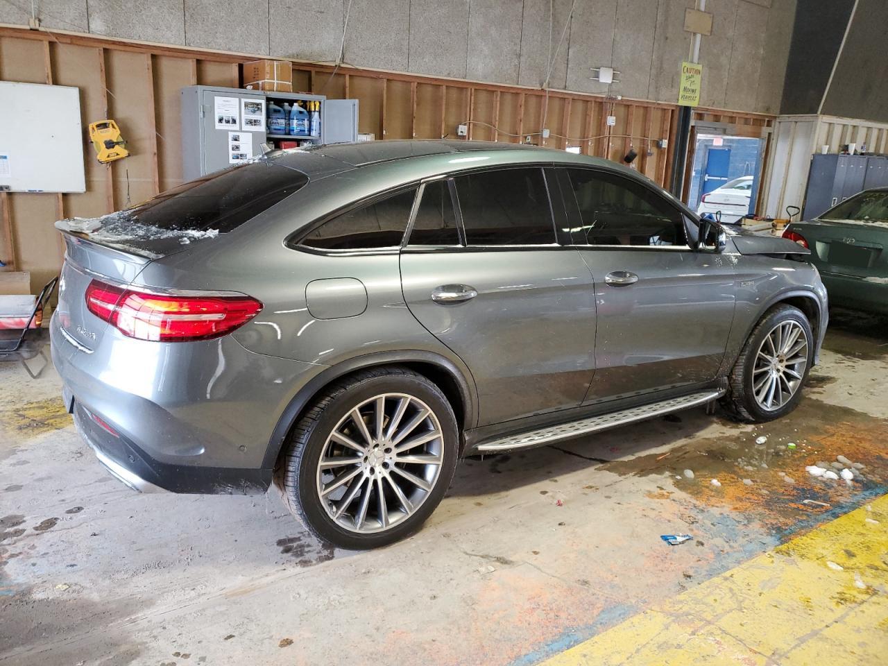 2017 Mercedes-Benz GLE - Image 3